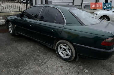 Седан Opel Omega 1995 в Киеве