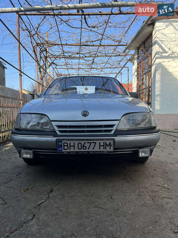 Седан Opel Omega 1987 в Ізмаїлі