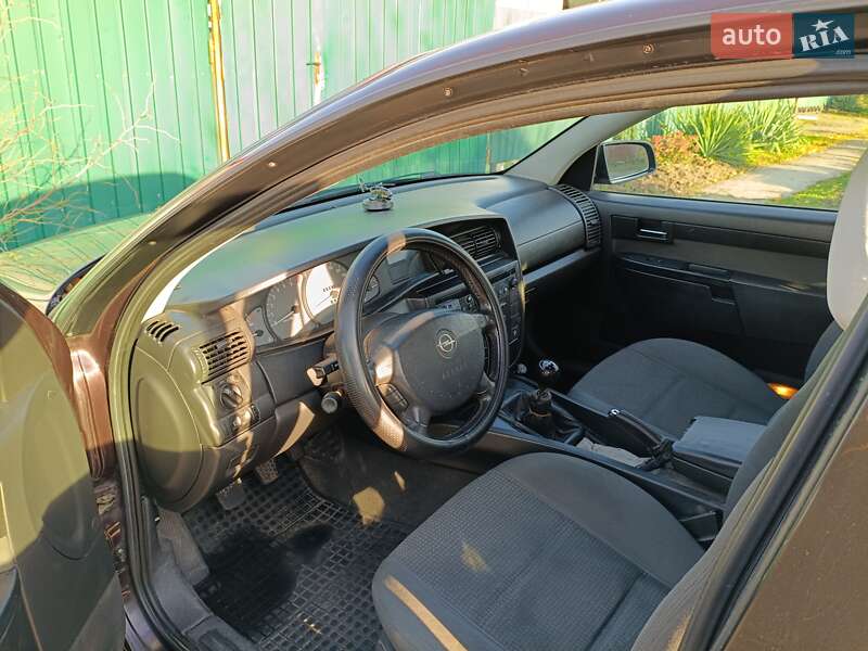Седан Opel Omega 2000 в Запоріжжі фото 7 Седан Opel Omega 2000 в Запоріжжі