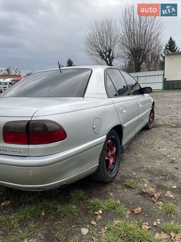 Седан Opel Omega 1998 в Львове фото 9 Седан Opel Omega 1998 в Львове