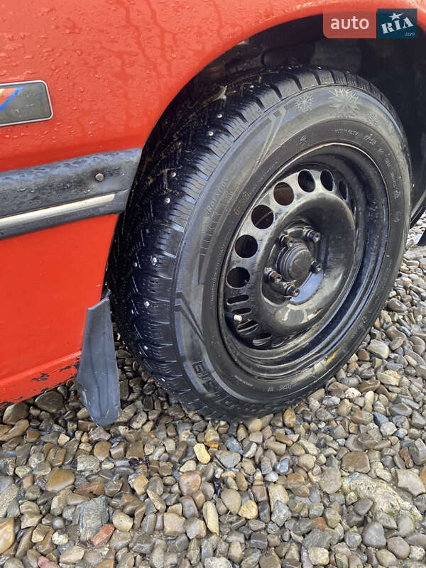 Седан Opel Omega 1987 в Городенке