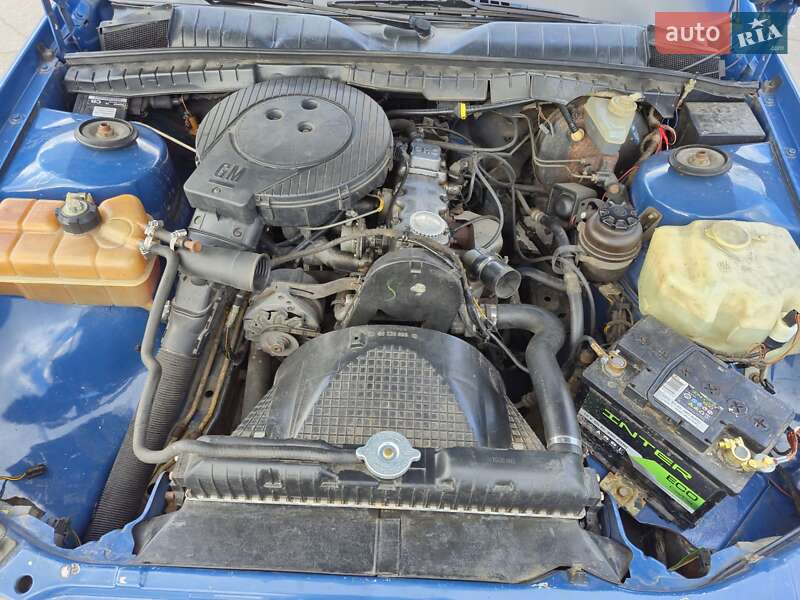 Седан Opel Omega 1987 в Кременчуге