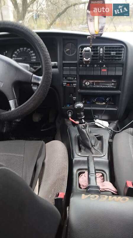 Седан Opel Omega 1992 в Буске фото 7 Седан Opel Omega 1992 в Буске