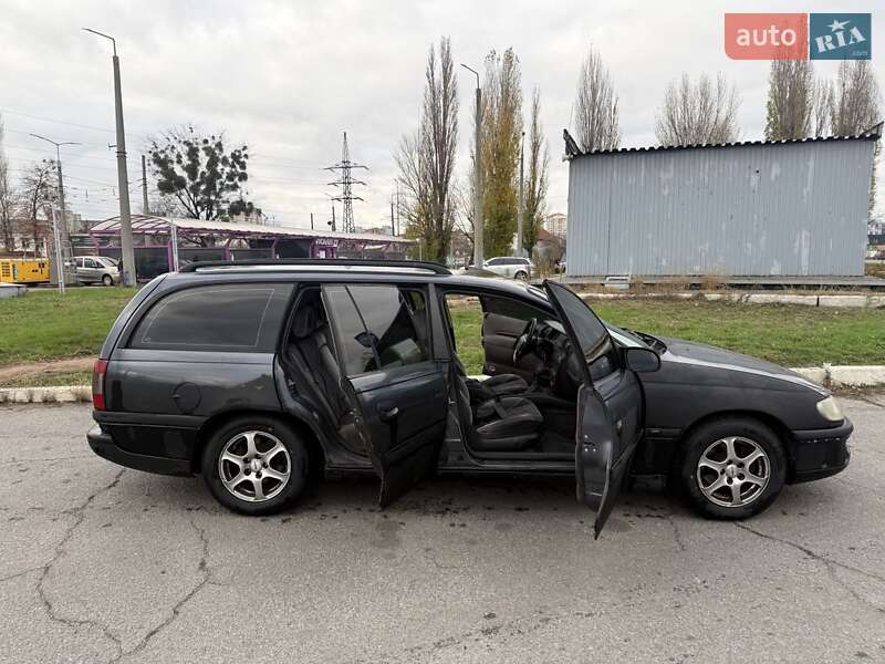 Універсал Opel Omega 1996 в Києві