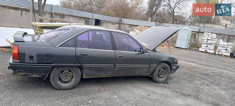 Универсал Opel Omega 1988 в Днепре