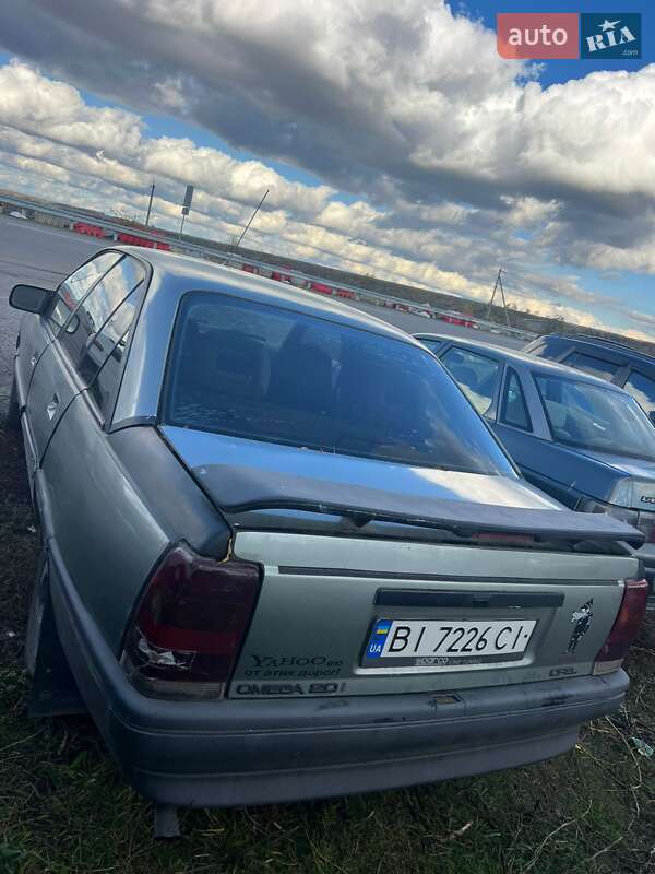 Седан Opel Omega 1988 в Полтаві