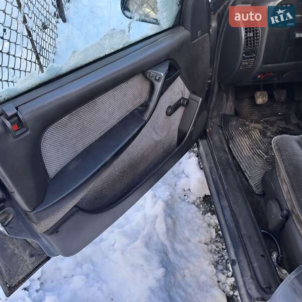 Седан Opel Omega 1989 в Дрогобыче