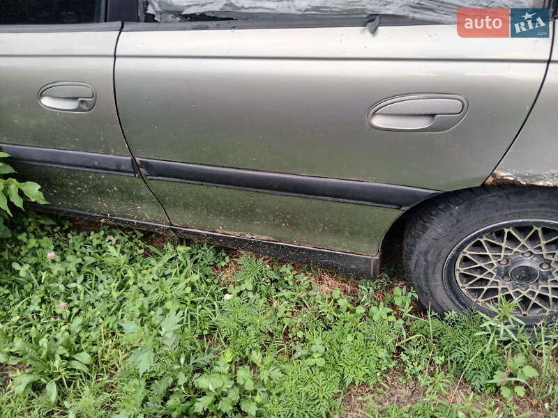 Седан Opel Omega 1997 в Киеве