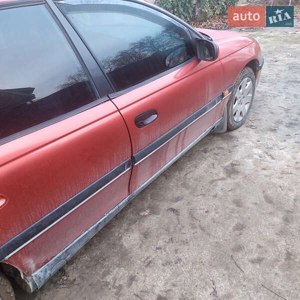 Седан Opel Omega 1997 в Немирове