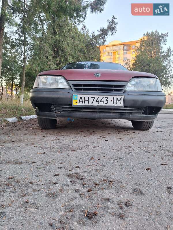 Седан Opel Omega 1990 в Полтаві