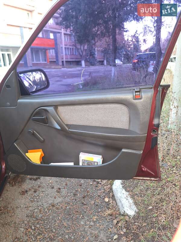 Седан Opel Omega 1990 в Полтаві