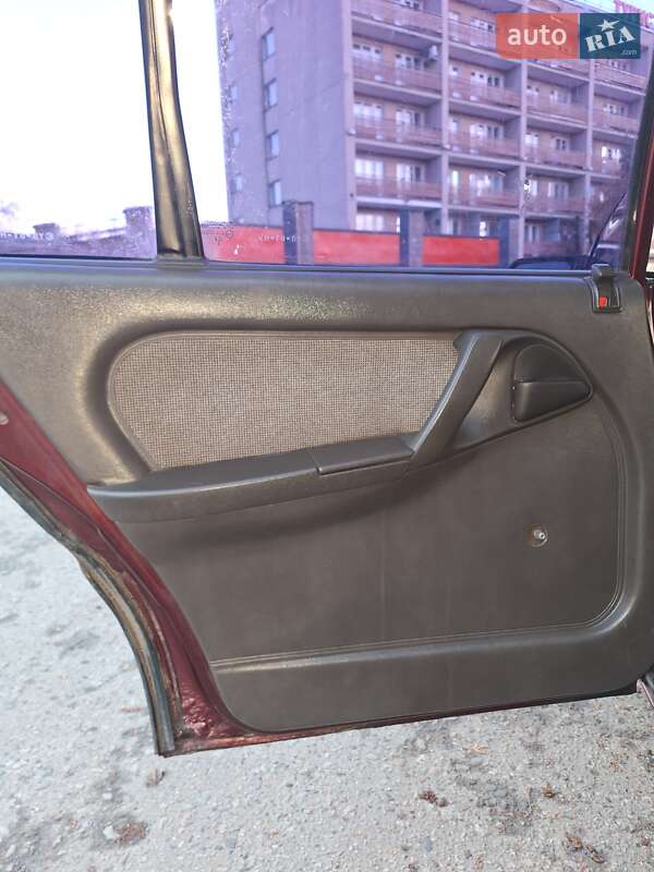 Седан Opel Omega 1990 в Полтаві