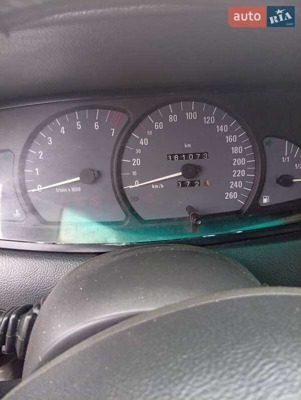 Седан Opel Omega 2000 в Виннице