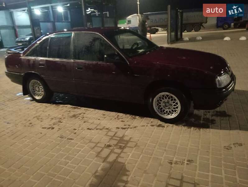 Седан Opel Omega 1987 в Одесі фото 4 Седан Opel Omega 1987 в Одесі