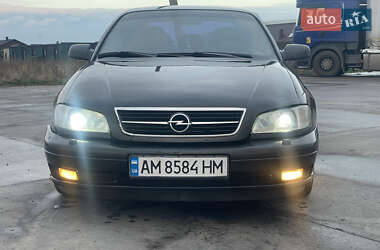 Седан Opel Omega 2001 в Коростене