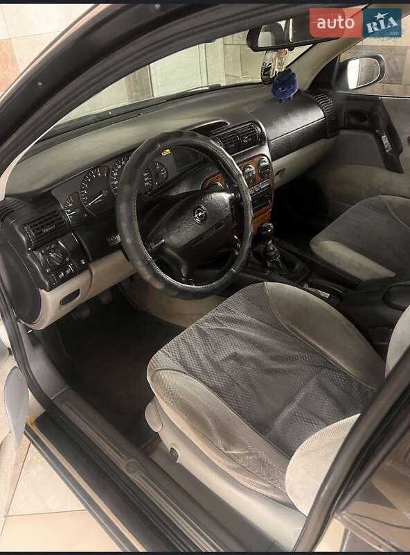 Седан Opel Omega 1996 в Александровке (Краматорского района)