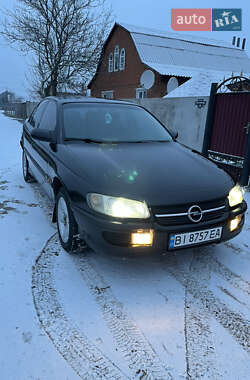 Седан Opel Omega 1998 в Гадяче