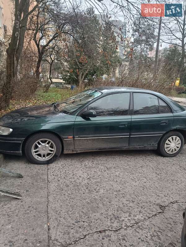 Седан Opel Omega 1996 в Києві