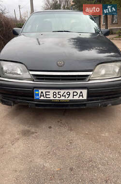 Седан Opel Omega 1993 в Кривому Розі