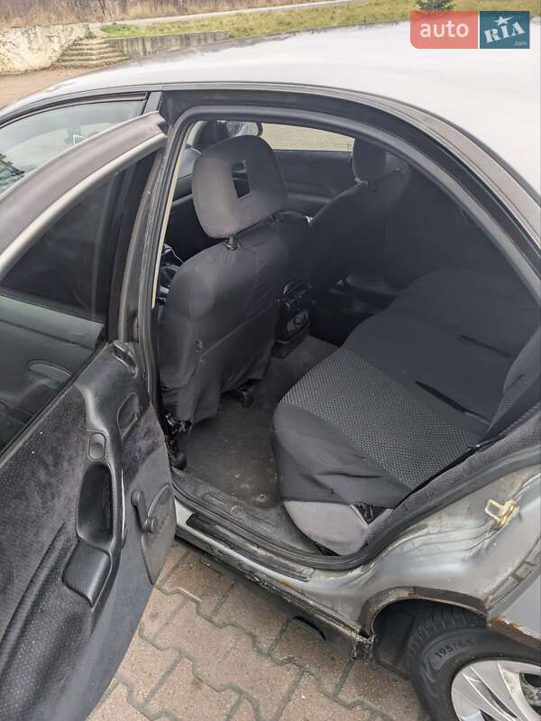 Седан Opel Omega 1995 в Івано-Франківську