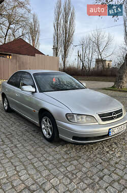 Седан Opel Omega 2000 в Львові