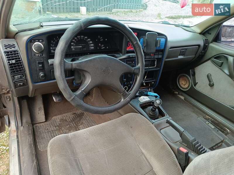 Седан Opel Omega 1988 в Запорожье фото 13 Седан Opel Omega 1988 в Запорожье