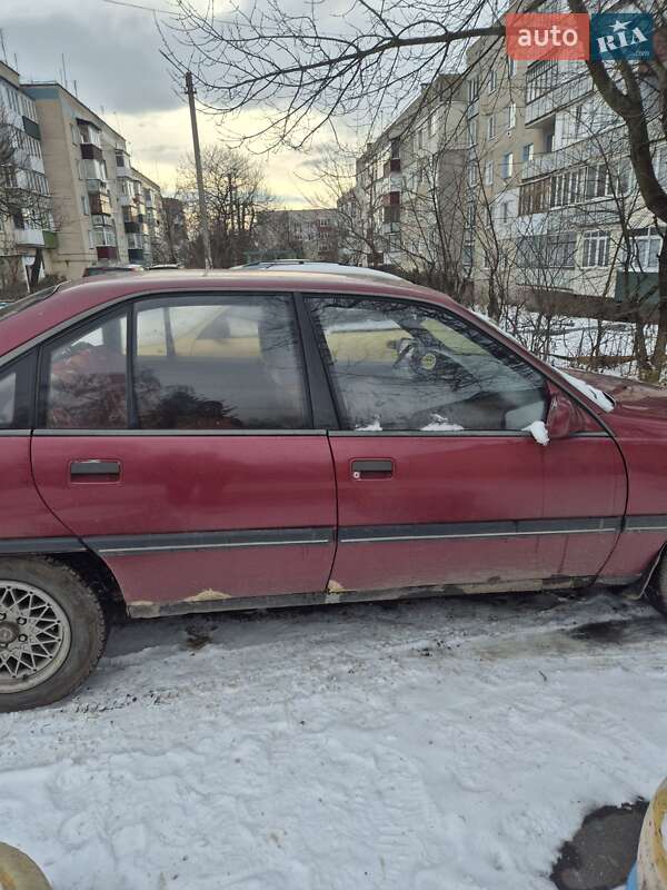 Седан Opel Omega 1987 в Красилове