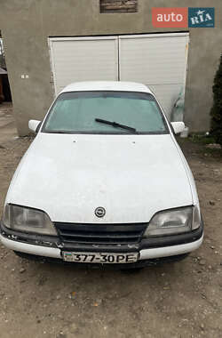 Седан Opel Omega 1988 в Вишкові