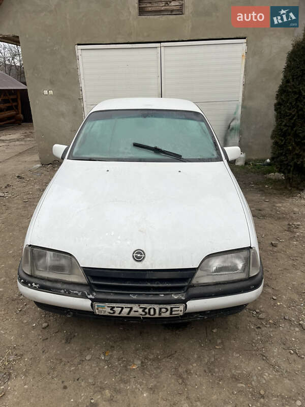 Седан Opel Omega 1988 в Вишкові
