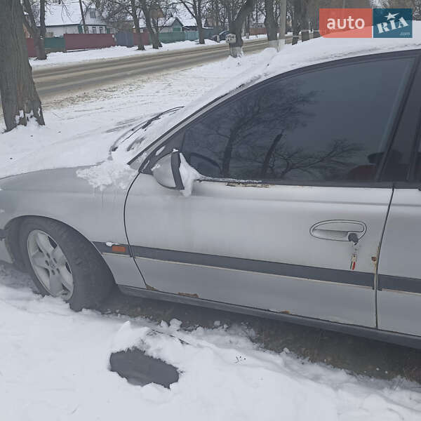 Седан Opel Omega 1999 в Корсуне-Шевченковском