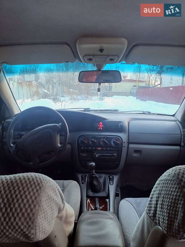 Седан Opel Omega 1995 в Житомирі