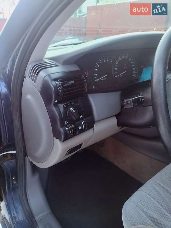 Седан Opel Omega 1995 в Житомирі