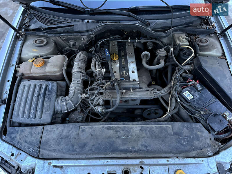 Седан Opel Omega 1997 в Одессе