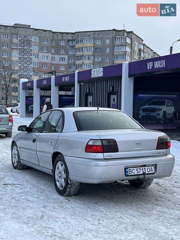 Седан Opel Omega 1999 в Ровно