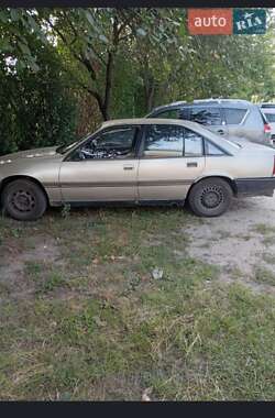 Седан Opel Omega 1988 в Конотопе