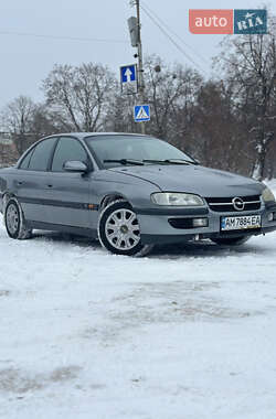 Седан Opel Omega 1995 в Коростышеве