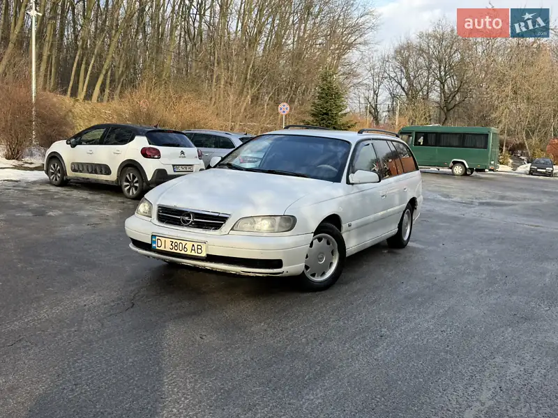 Opel Omega 2000