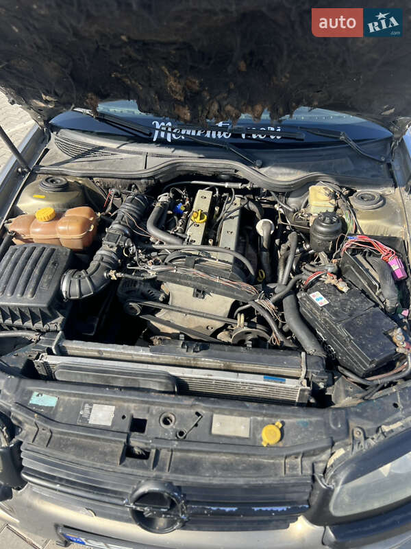 Седан Opel Omega 1995 в Черновцах фото 2 Седан Opel Omega 1995 в Черновцах