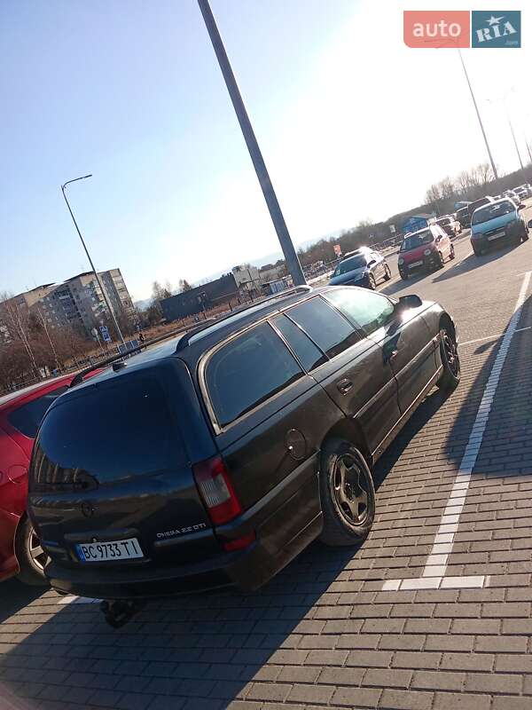 Універсал Opel Omega 2001 в Дрогобичі