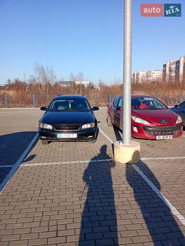 Універсал Opel Omega 2001 в Дрогобичі
