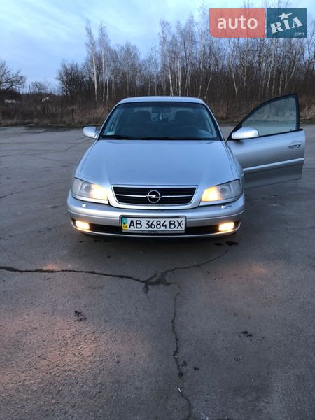 Седан Opel Omega 2001 в Виннице