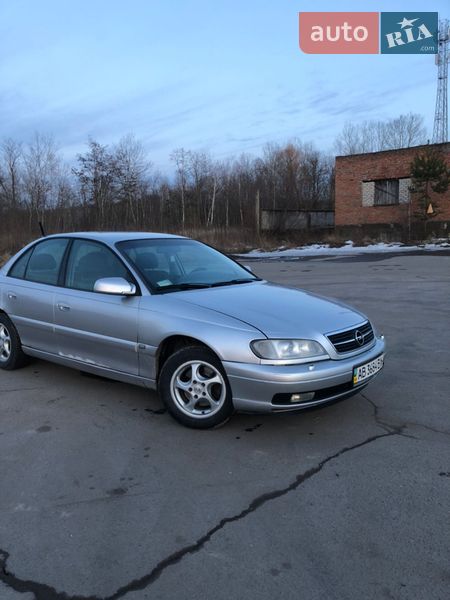 Седан Opel Omega 2001 в Виннице