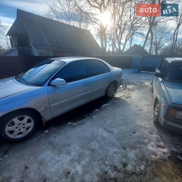 Седан Opel Omega 2001 в Немирове