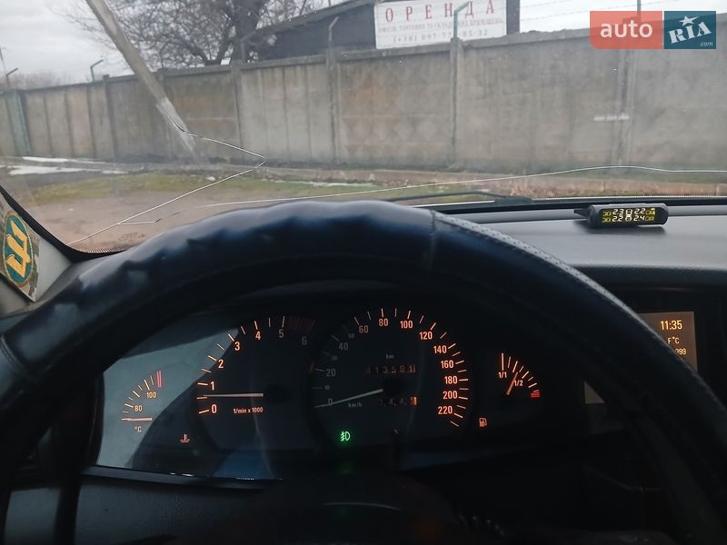 Седан Opel Omega 2002 в Новомиргороде