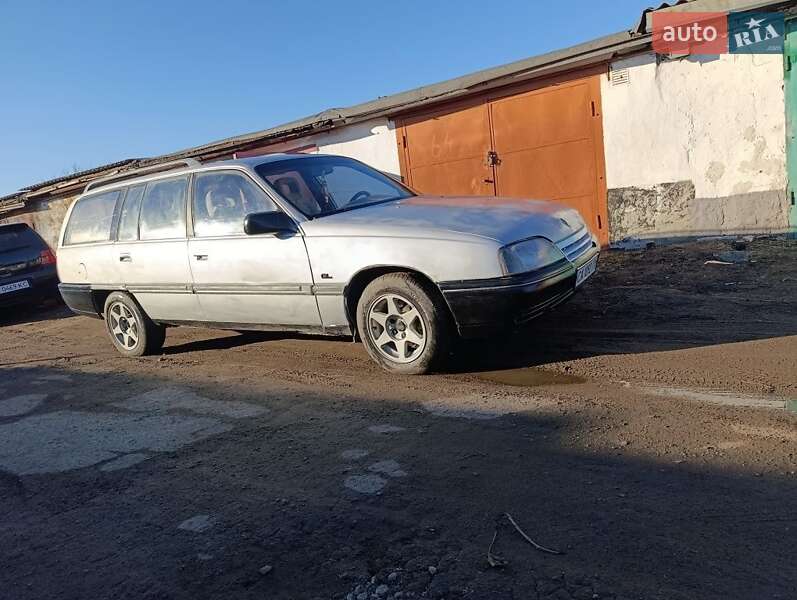 Универсал Opel Omega 1987 в Смеле