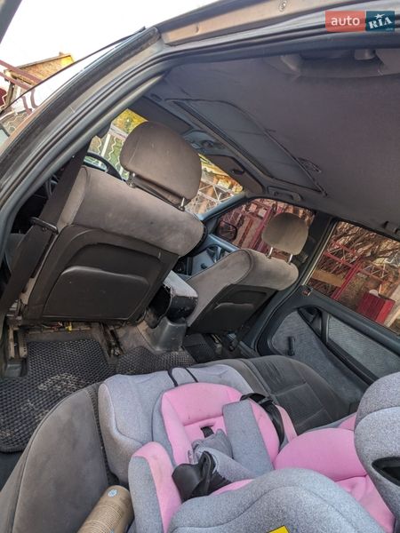 Седан Opel Omega 1988 в Ровно