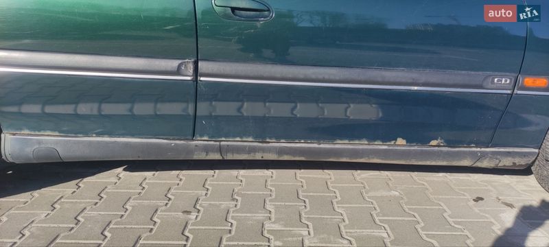 Седан Opel Omega 1999 в Киеве