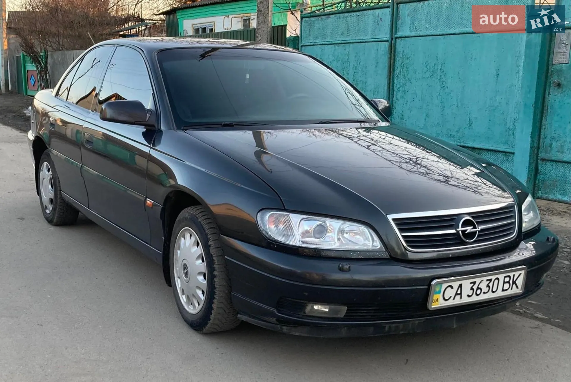 Opel Omega 2000