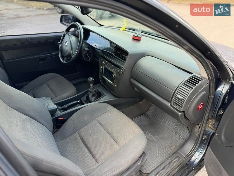 Седан Opel Omega 2002 в Дніпрі