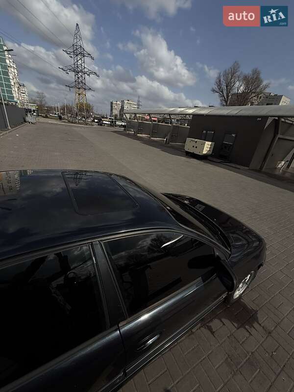 Седан Opel Omega 1998 в Днепре
